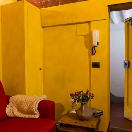 The Mezzanine Within The Walls Apartment *